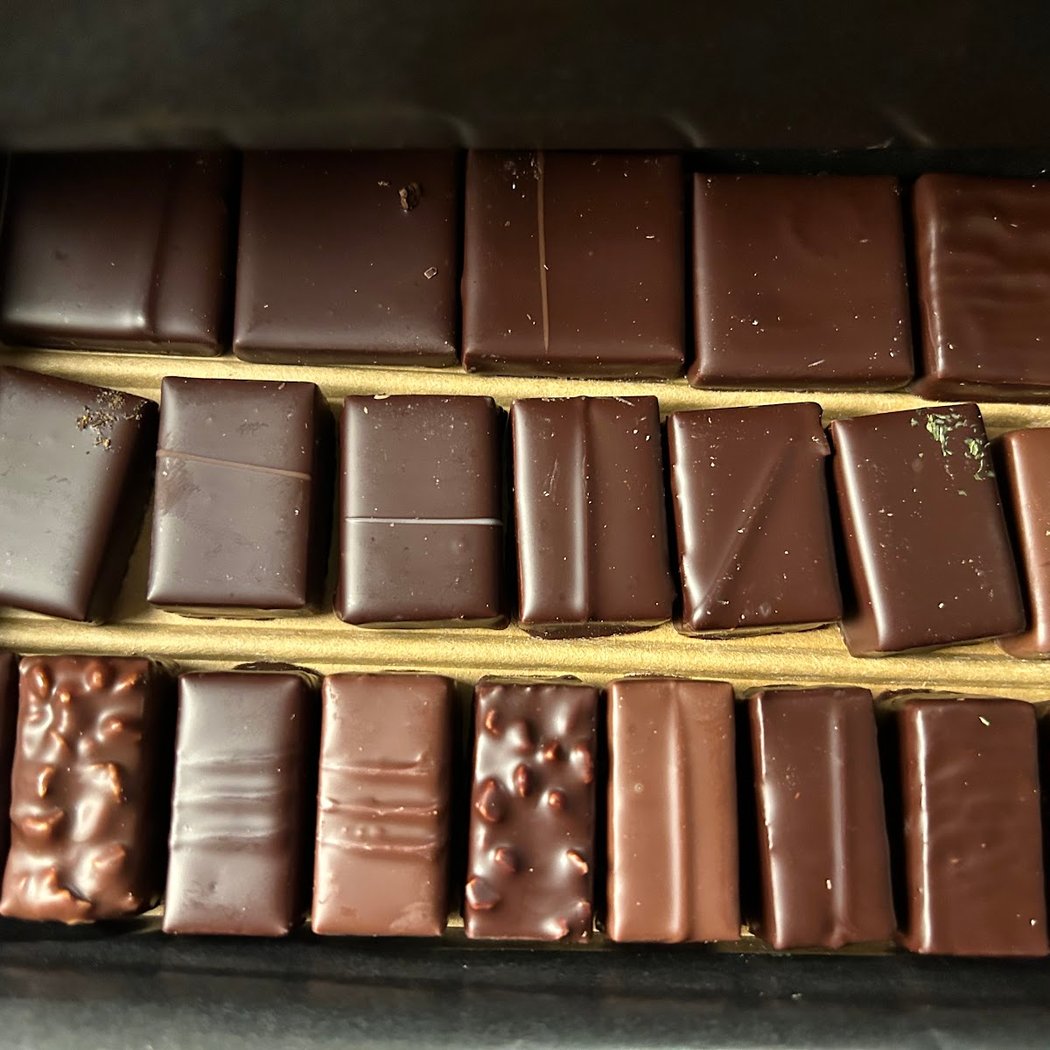 Le Chocolat Alain Ducasse, Le Comptoir Martyrs 1